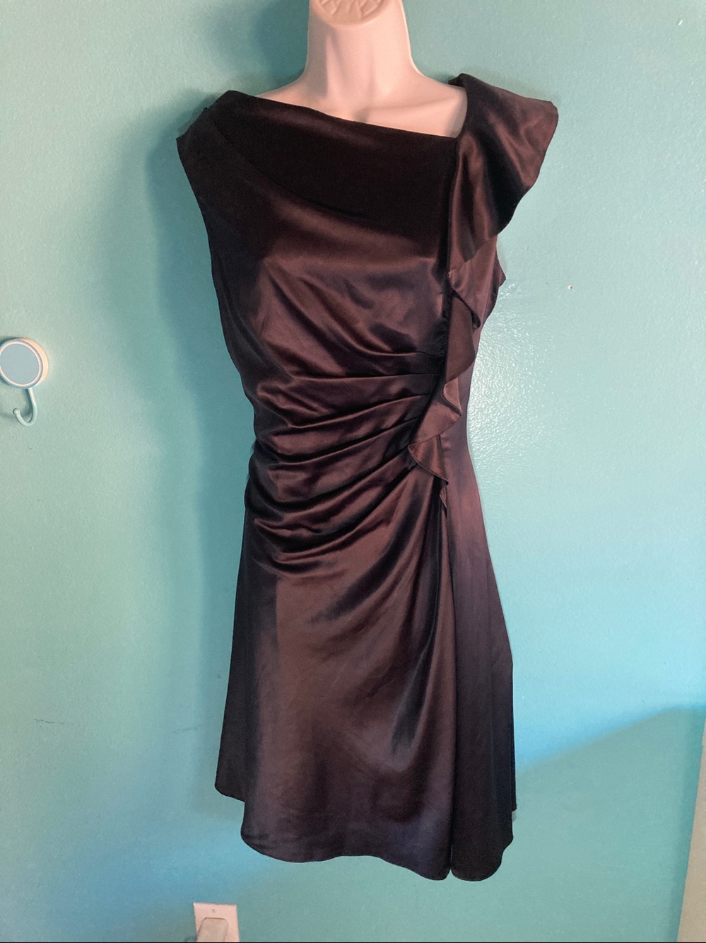Evan Picone Black Satin Asymmetrical Ruched Cocktail Dress 10 Y2K Formal Gothic